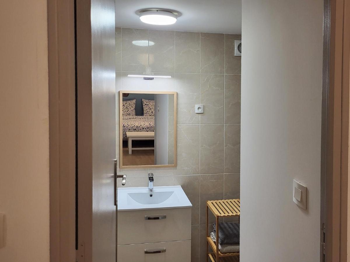 Appartement 1 Chambre, Cuisine, Coin Salon, Salle De Bain Saint-Claude Ngoại thất bức ảnh